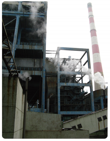 東營勝利發(fā)電廠新增脫硝設(shè)備基礎(chǔ)加固。( 2013年)